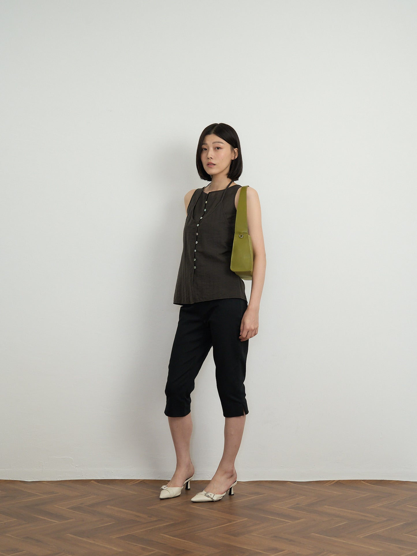 sleeveless halter blouse