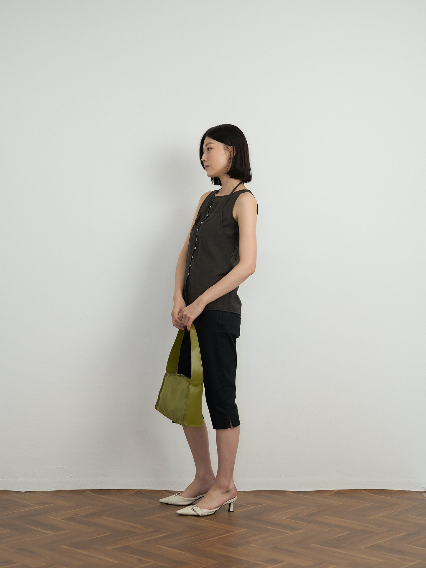 sleeveless halter blouse