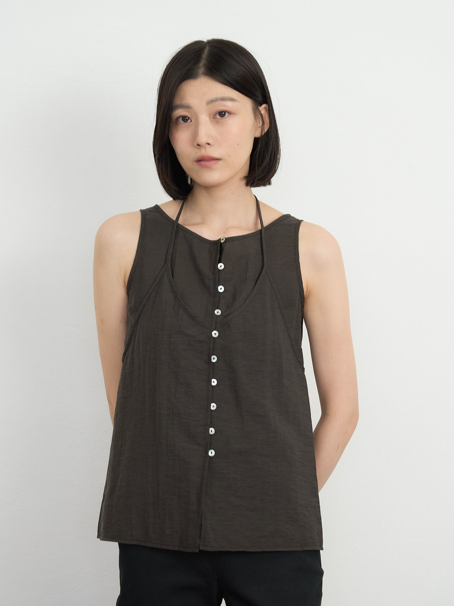 sleeveless halter blouse