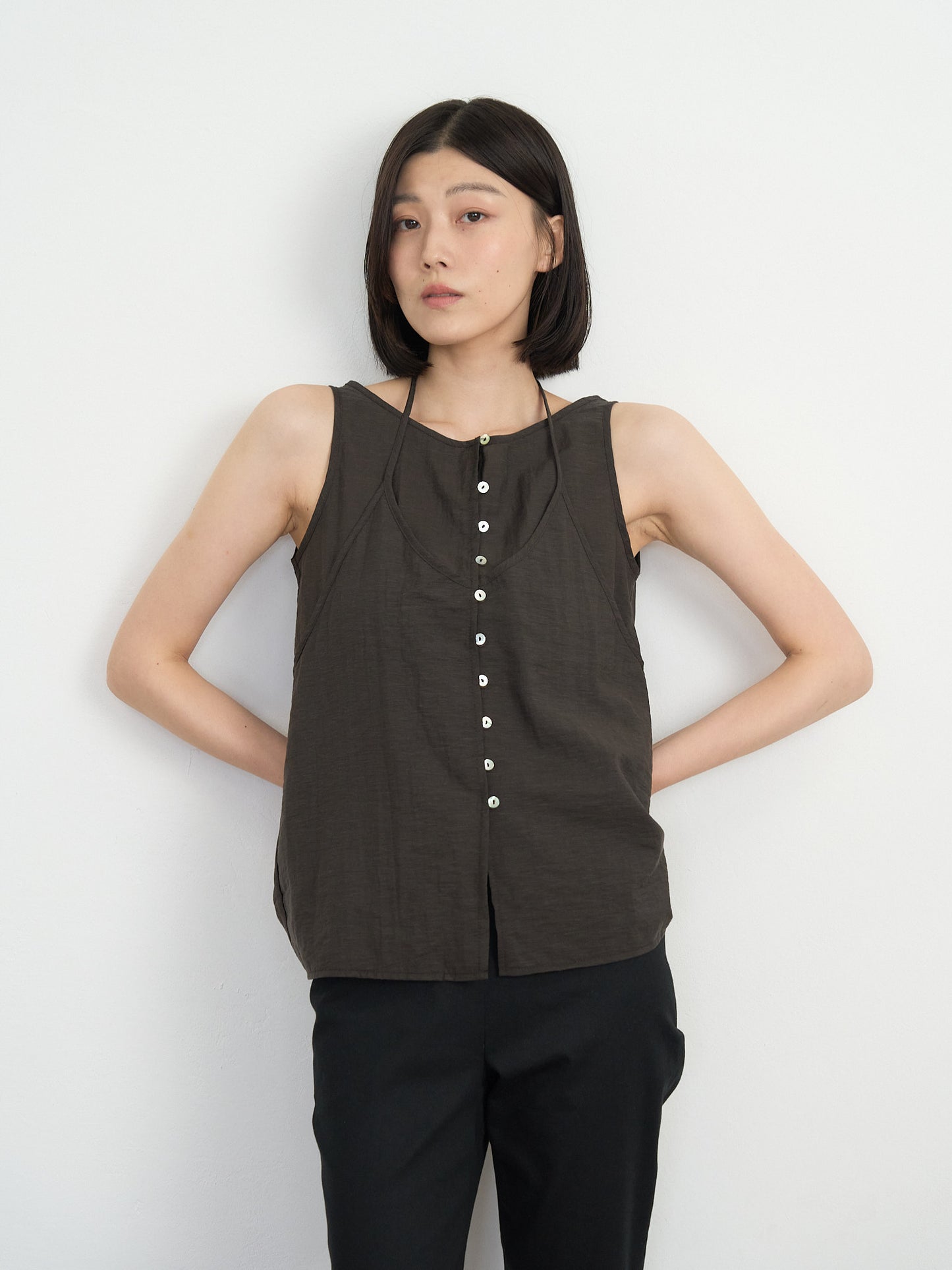 sleeveless halter blouse