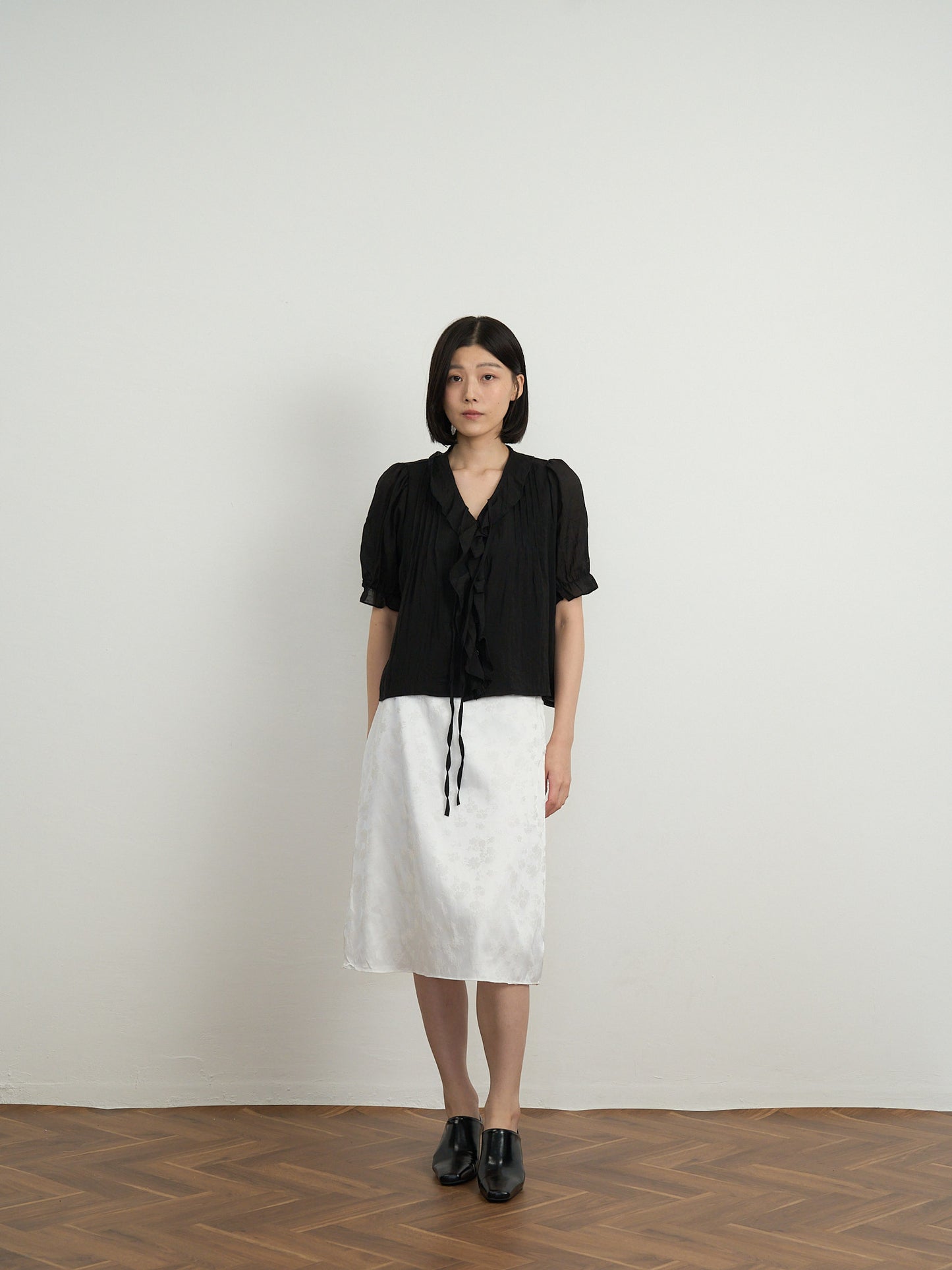 frill puff blouse