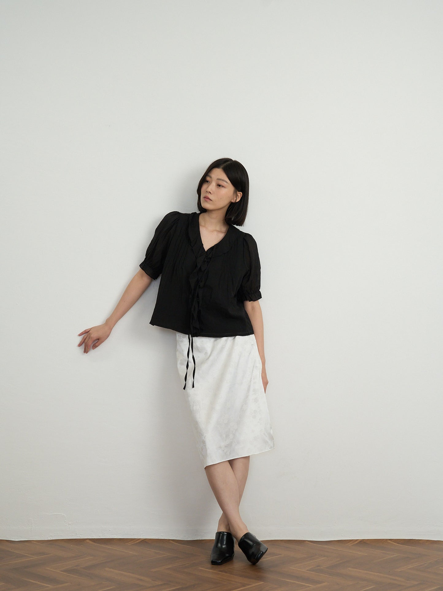 frill puff blouse