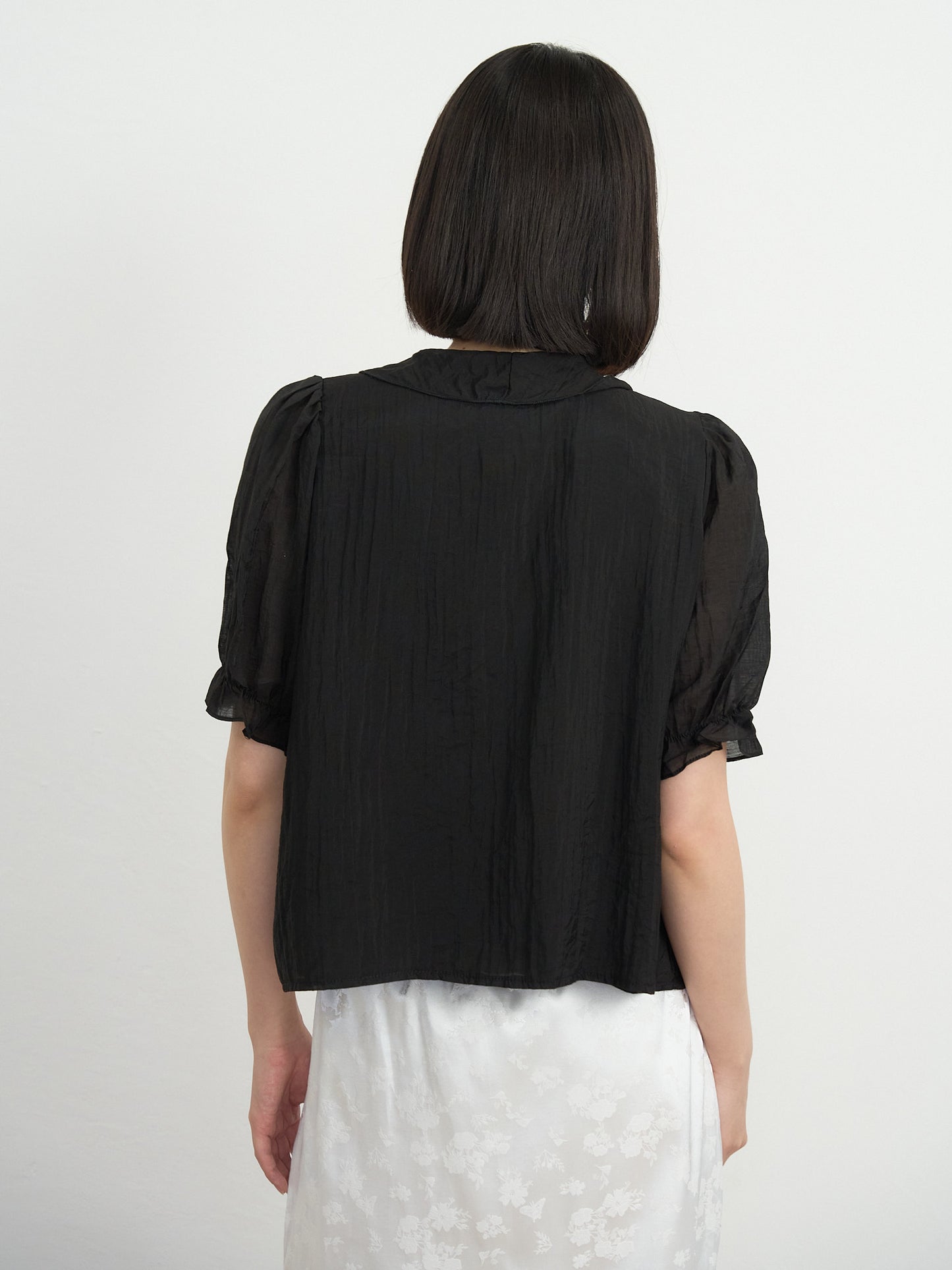 frill puff blouse
