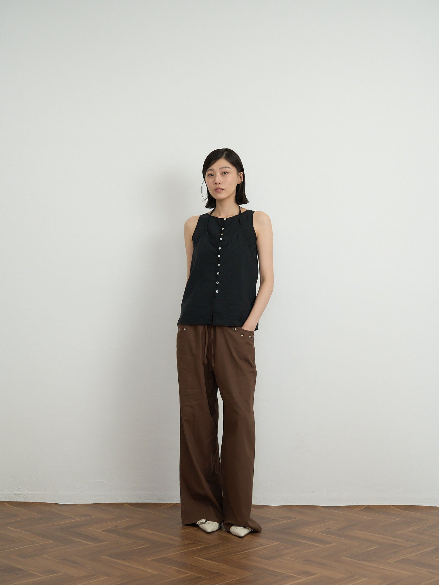 sleeveless halter blouse