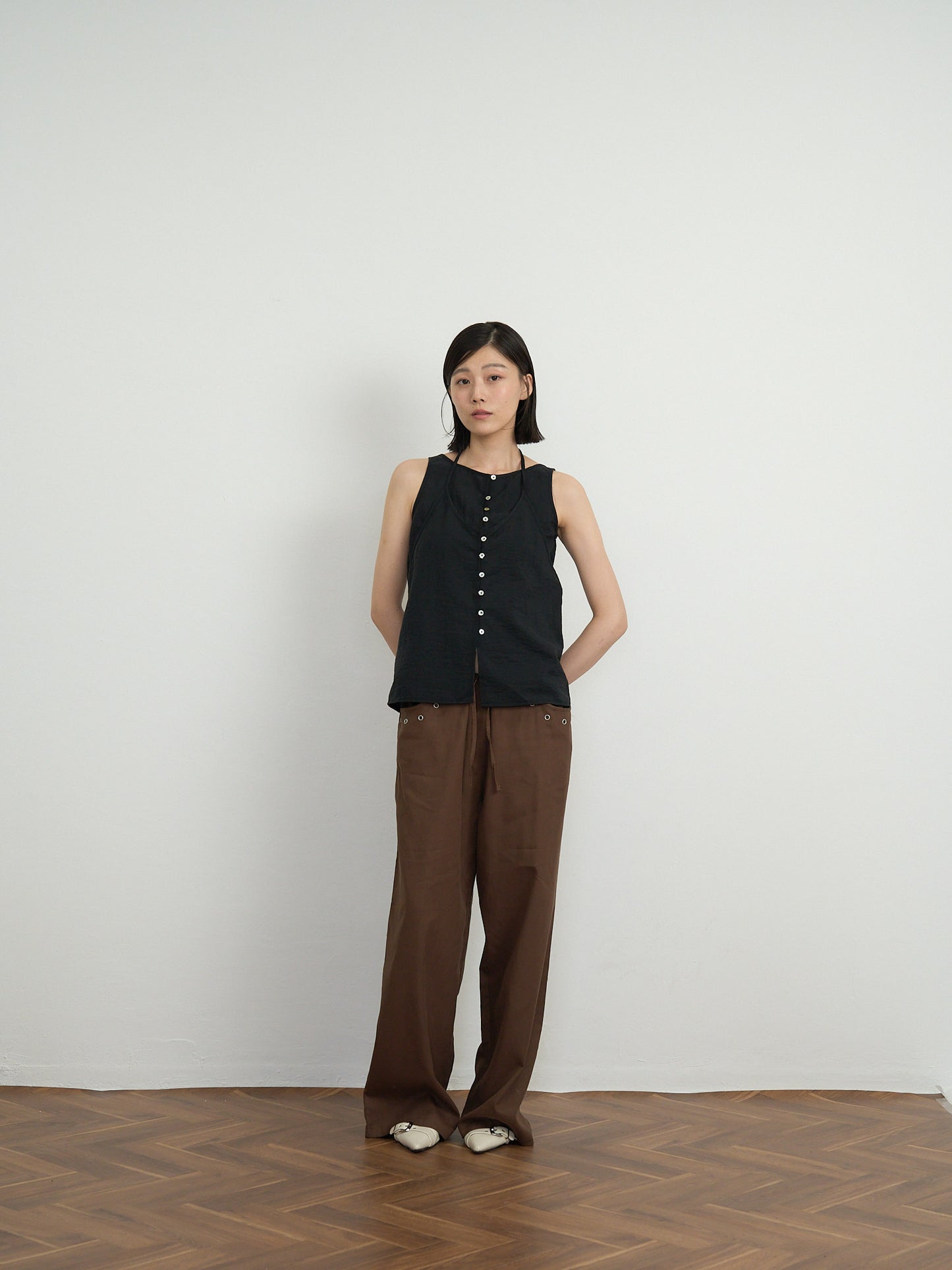 sleeveless halter blouse