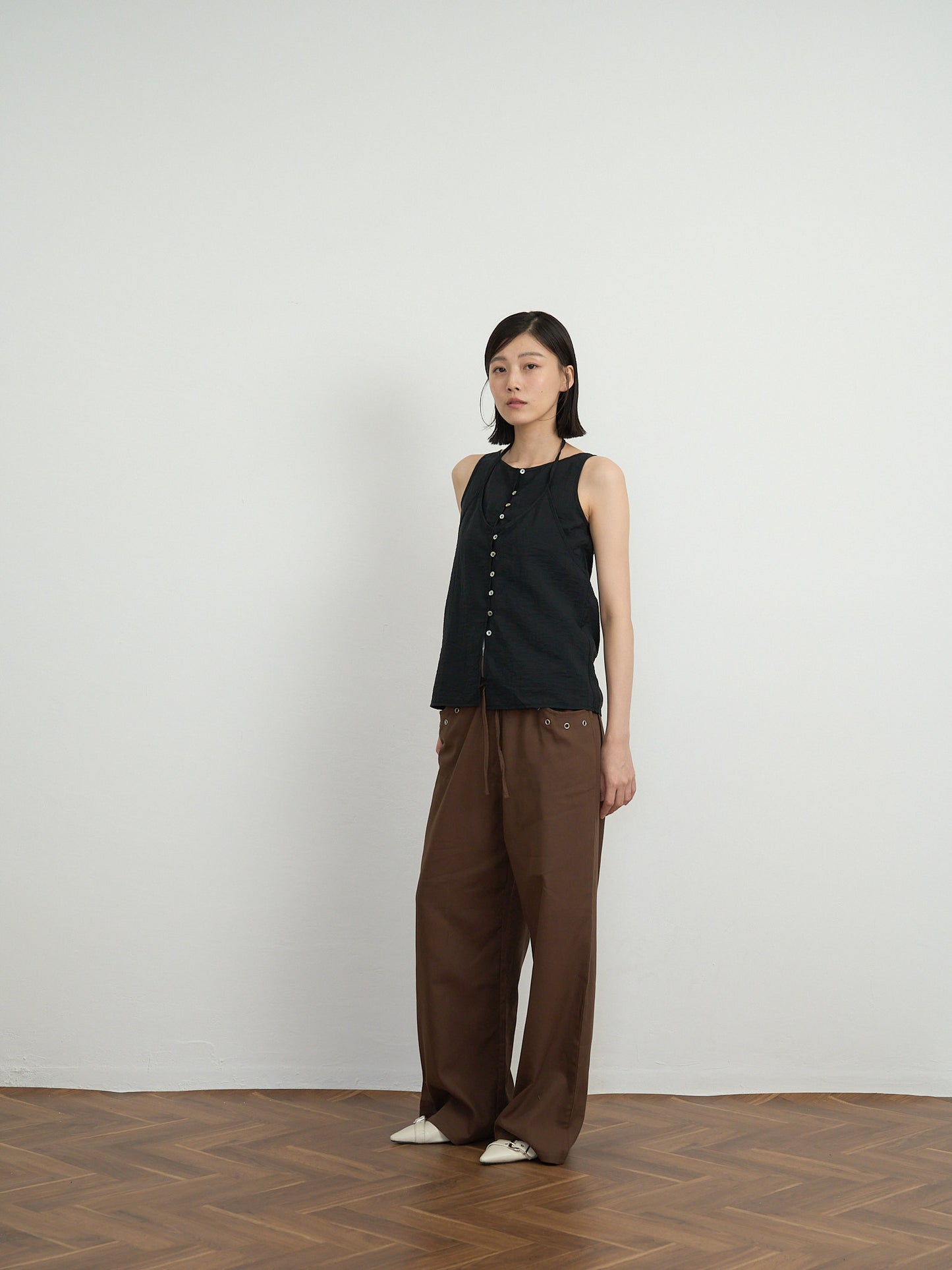 sleeveless halter blouse
