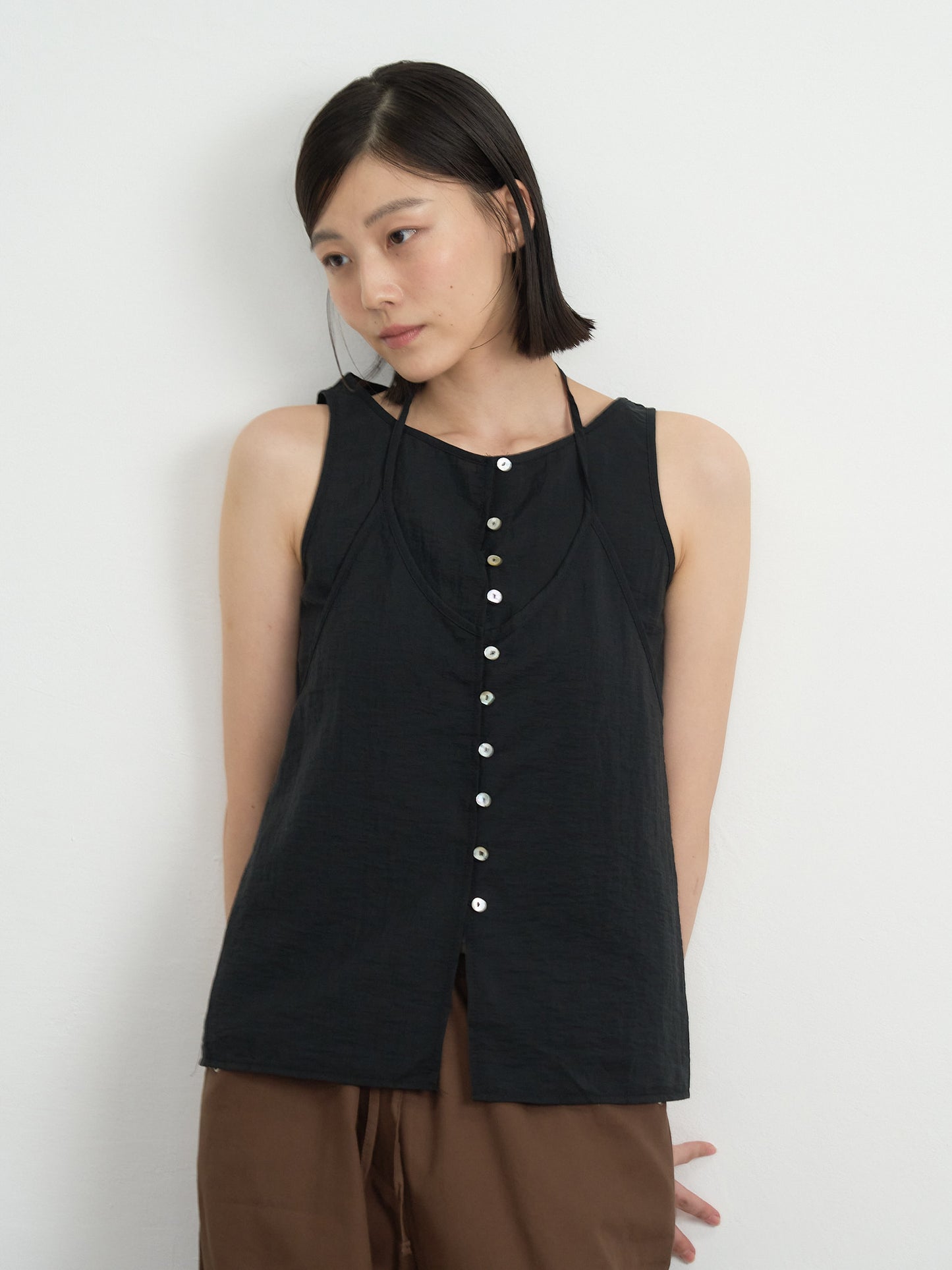 sleeveless halter blouse