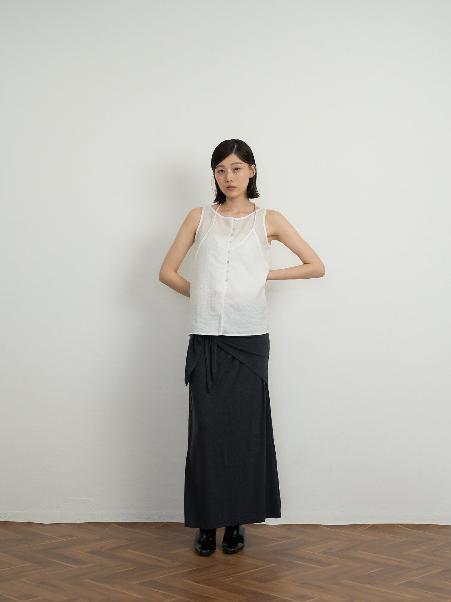 sleeveless halter blouse