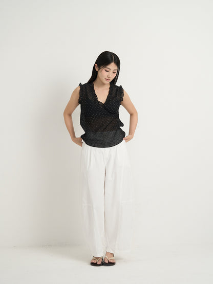 dot sleeveless blouse
