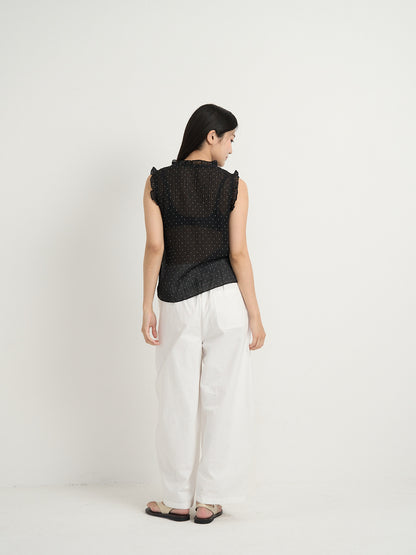 dot sleeveless blouse
