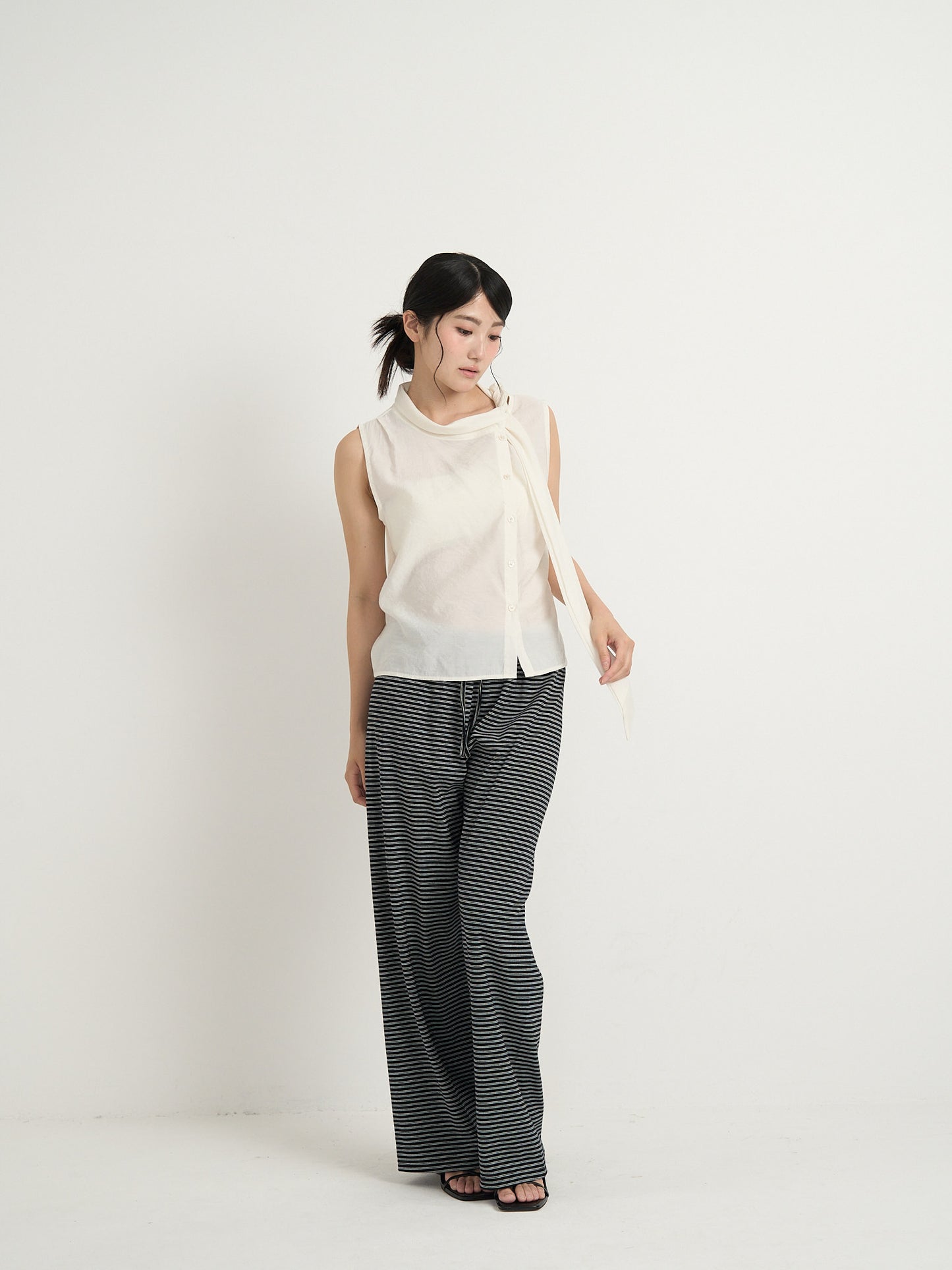 striped relax pants