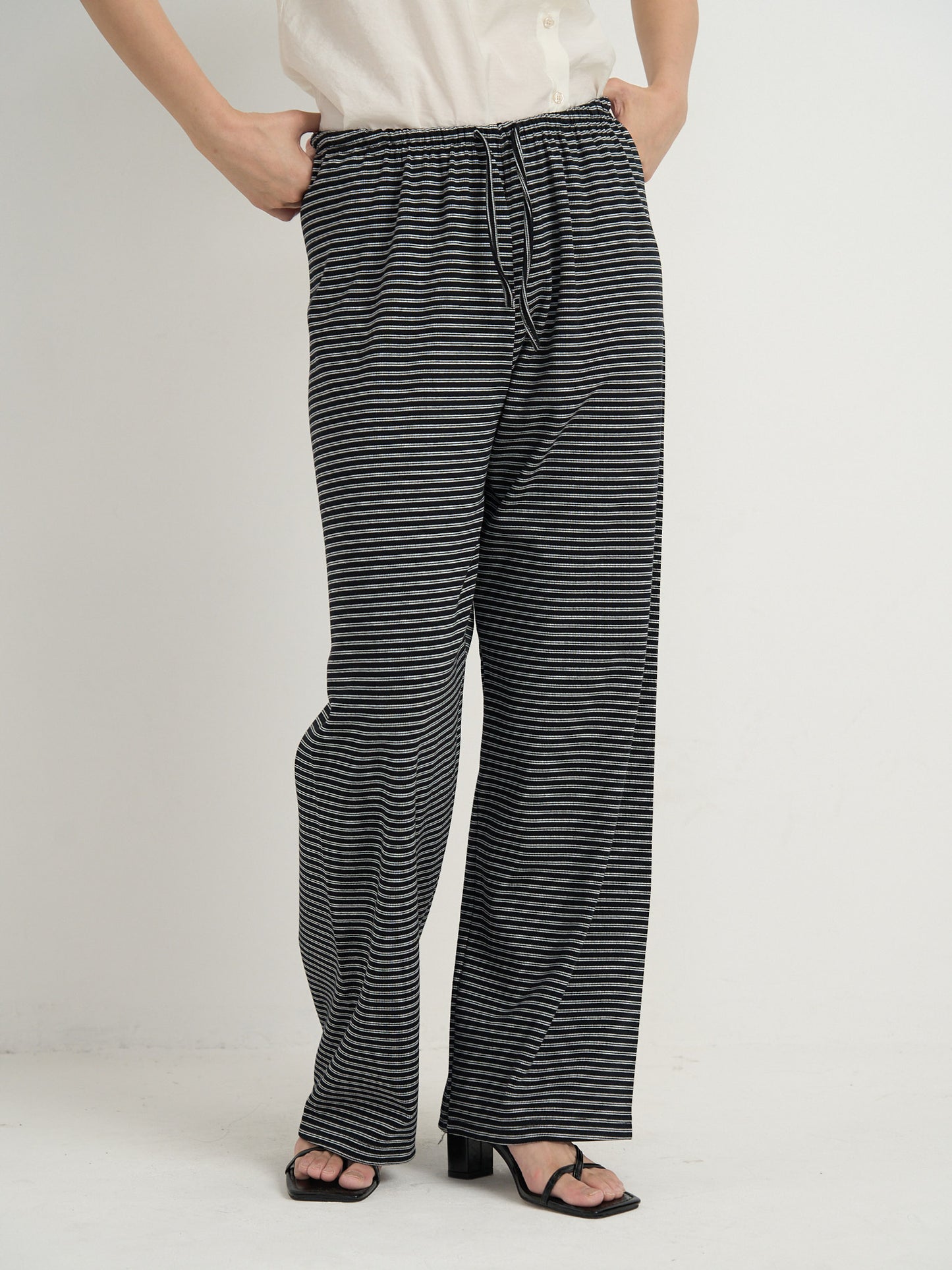 striped relax pants