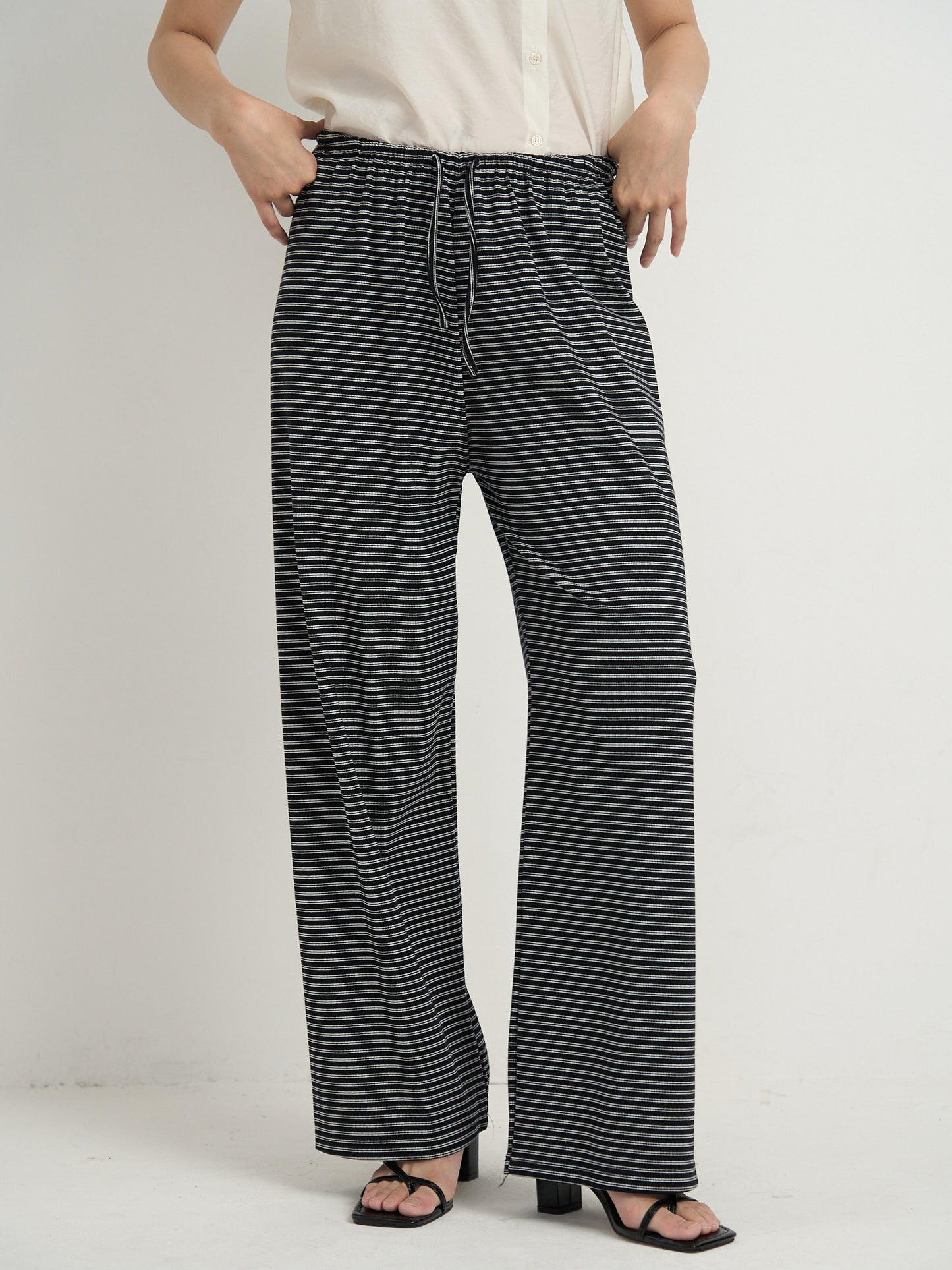 striped relax pants