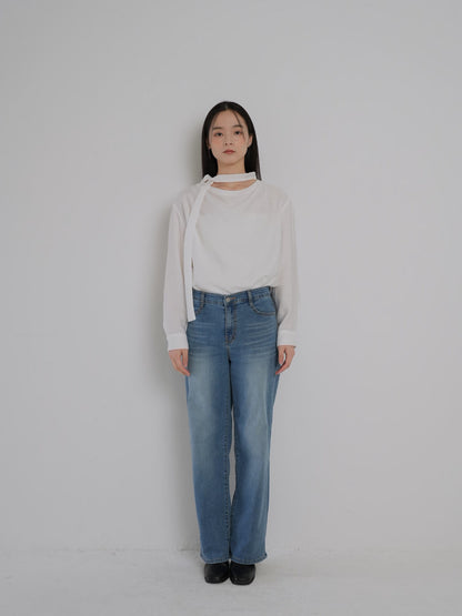 stretching straight jeans
