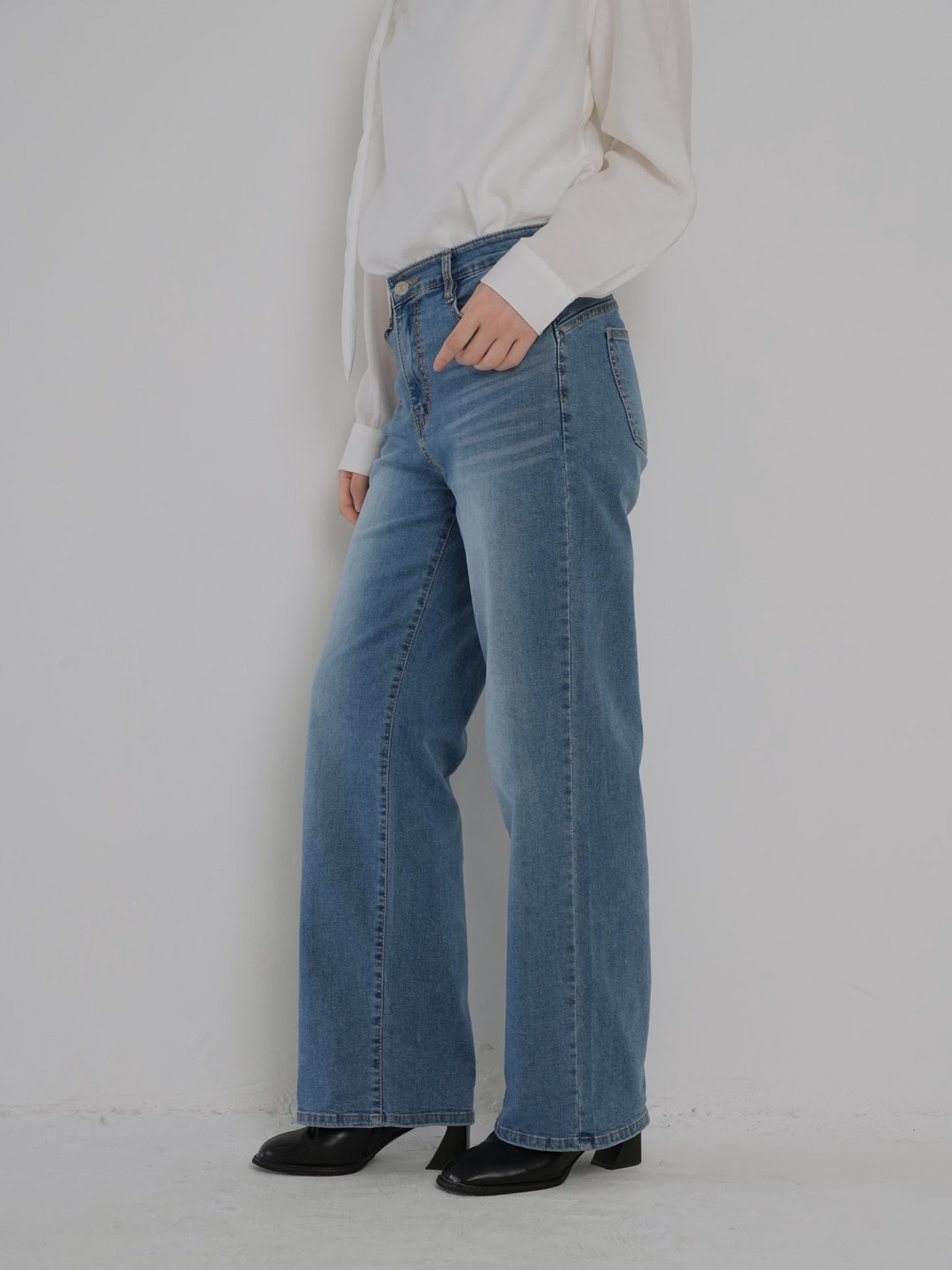 stretching straight jeans