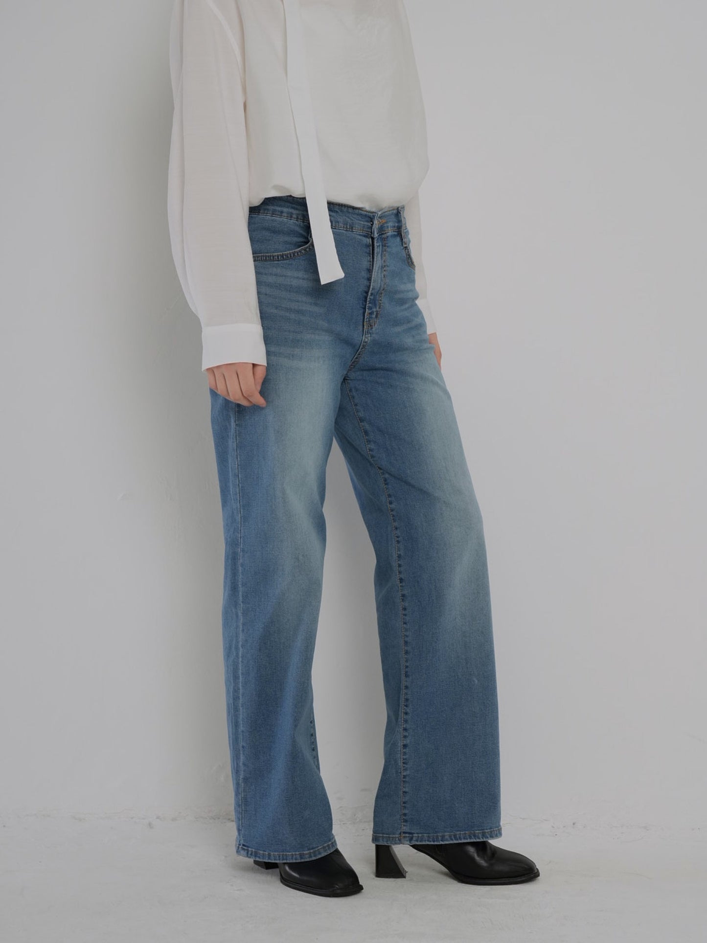 stretching straight jeans