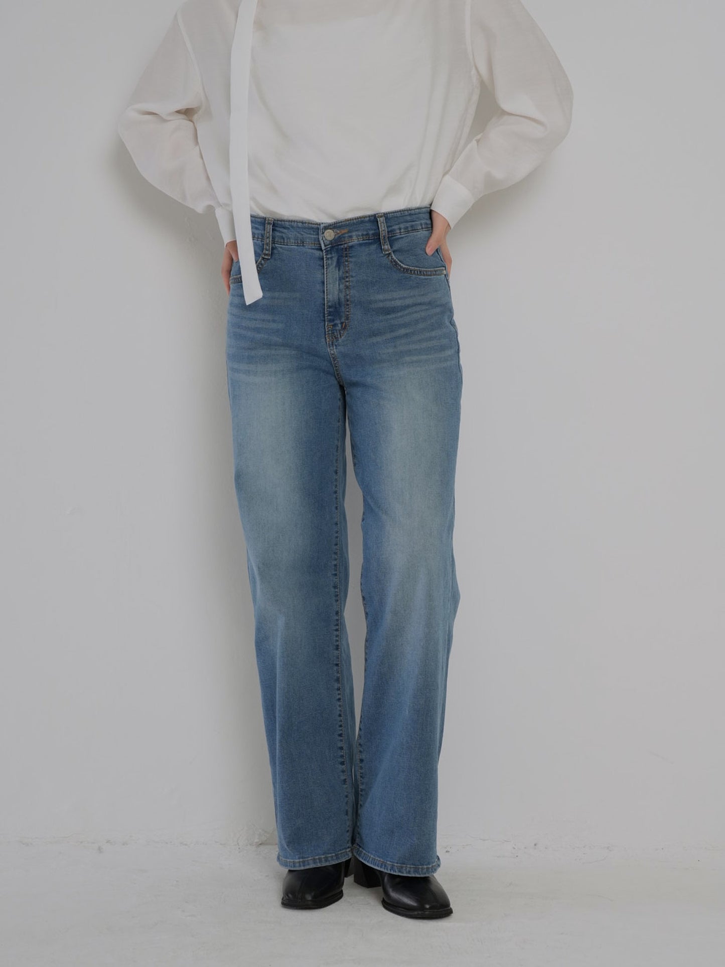 stretching straight jeans