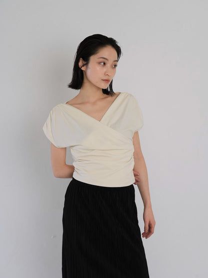 V shirring tee