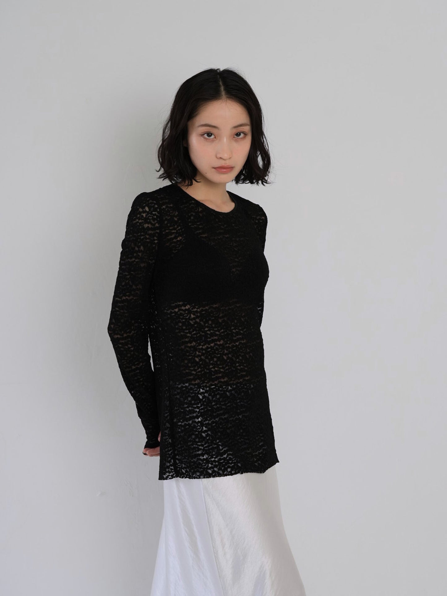lace slit tee