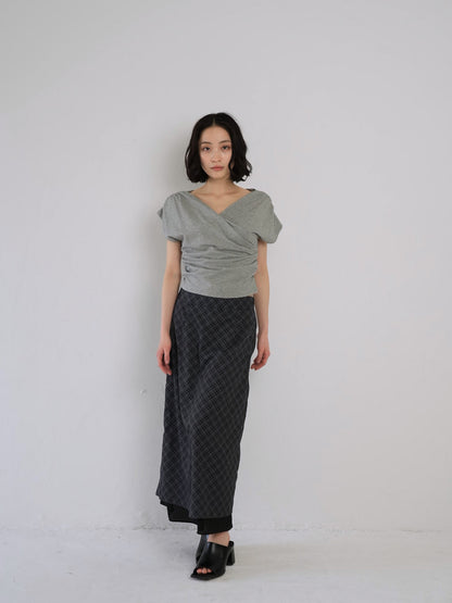 V shirring tee