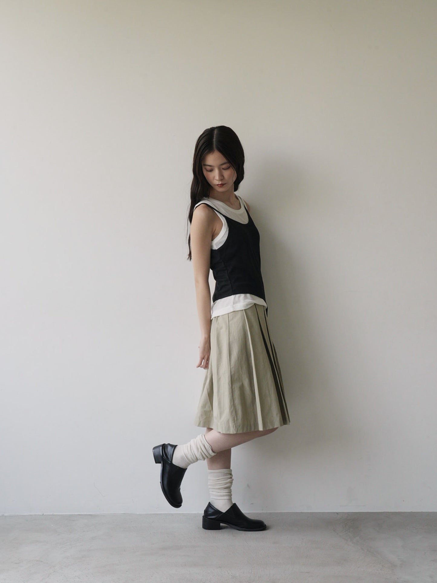 pleats midi skirt