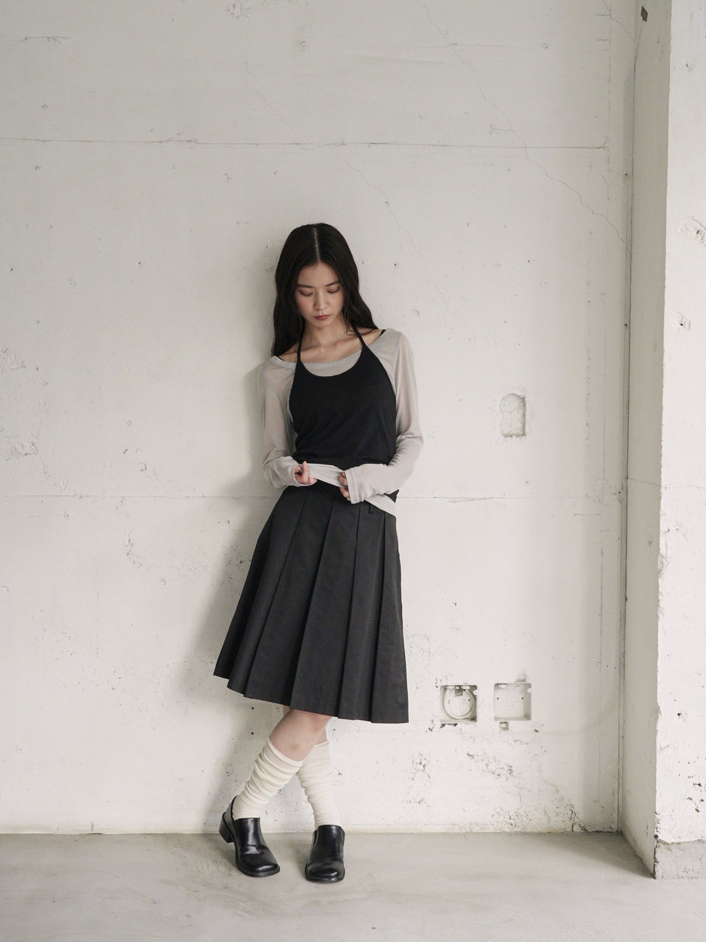 pleats midi skirt