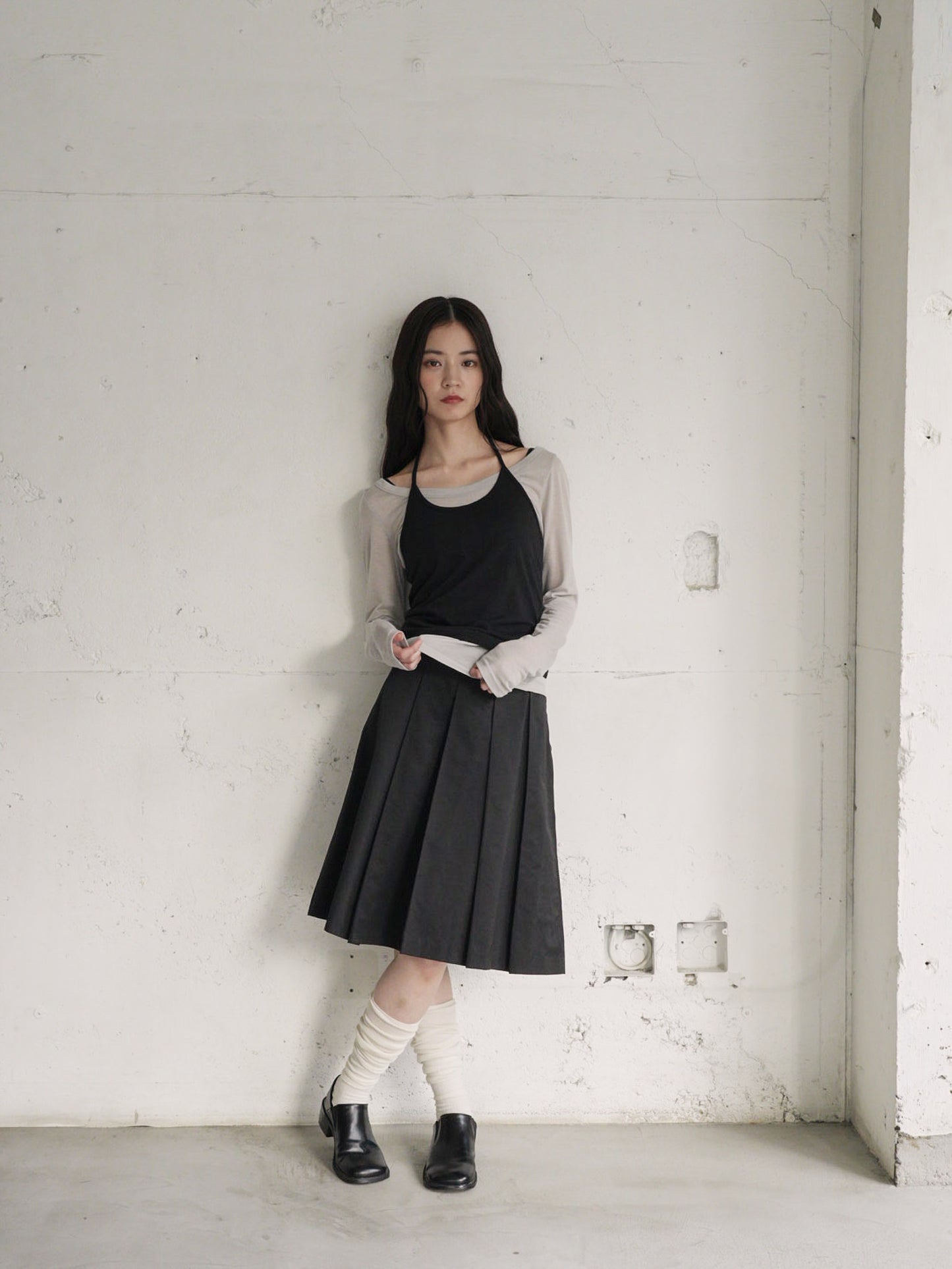pleats midi skirt