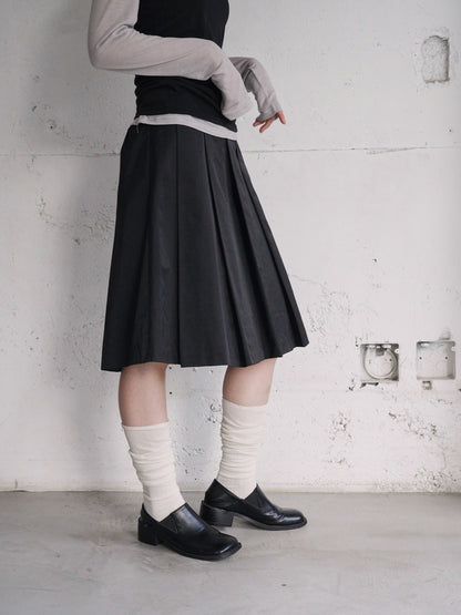 pleats midi skirt