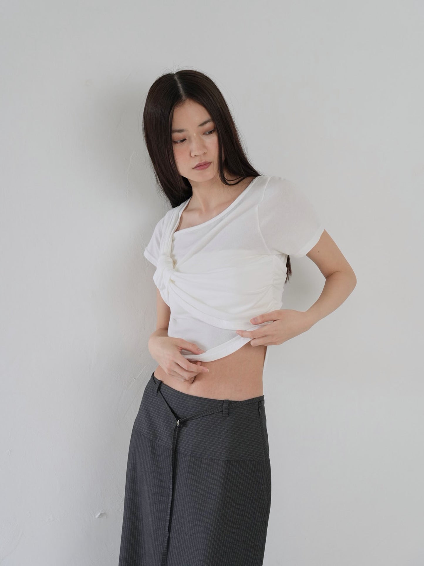 twist crop tee