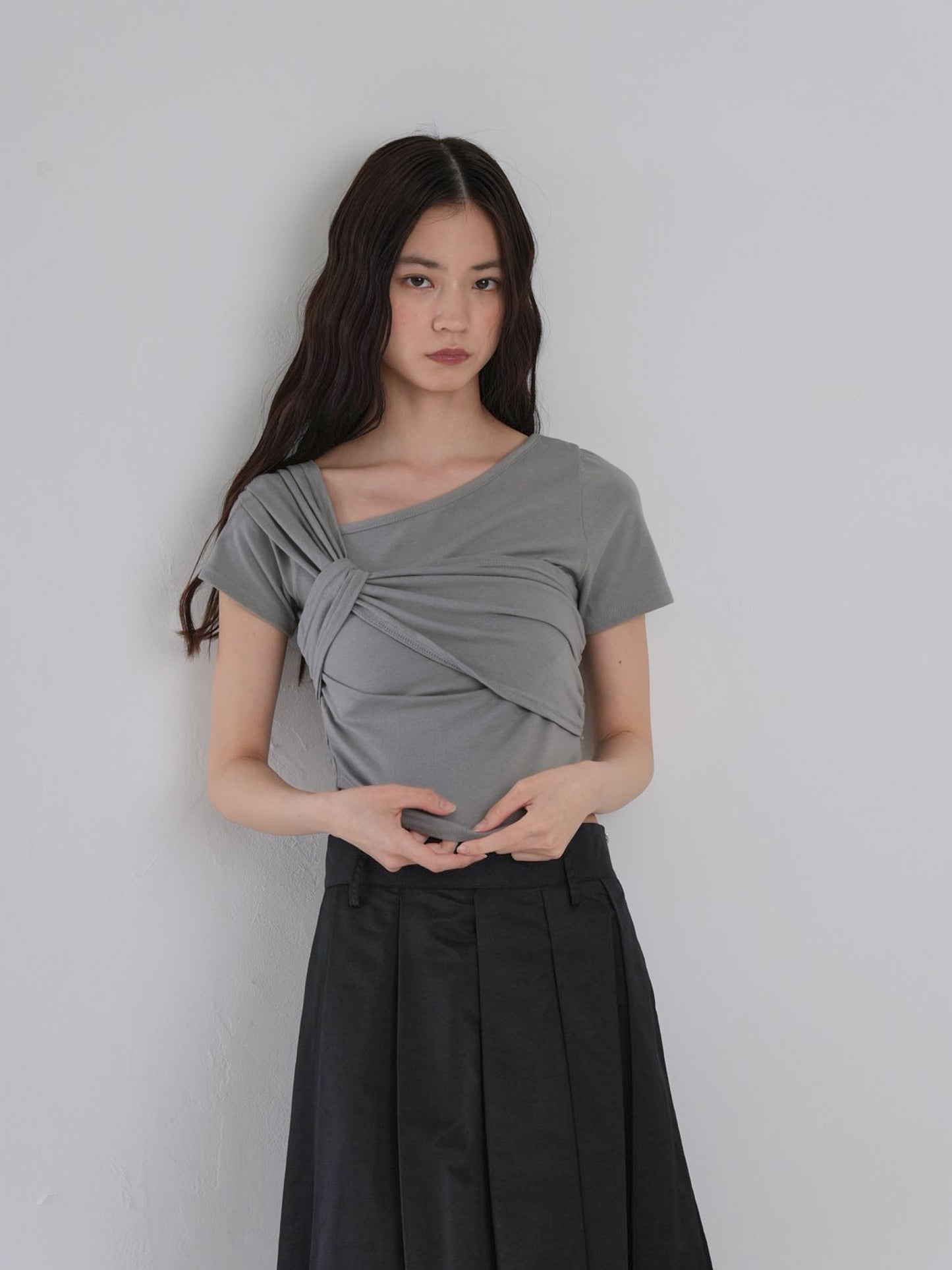 twist crop tee
