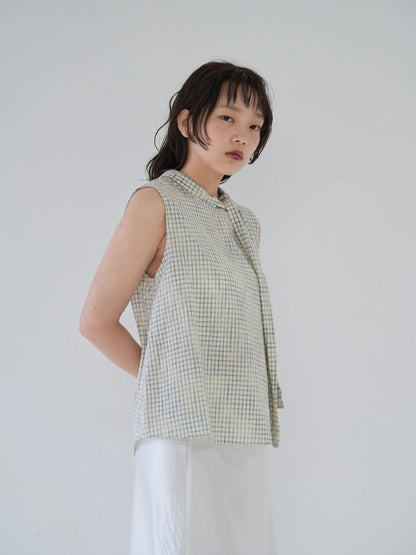 plaid sleeveless