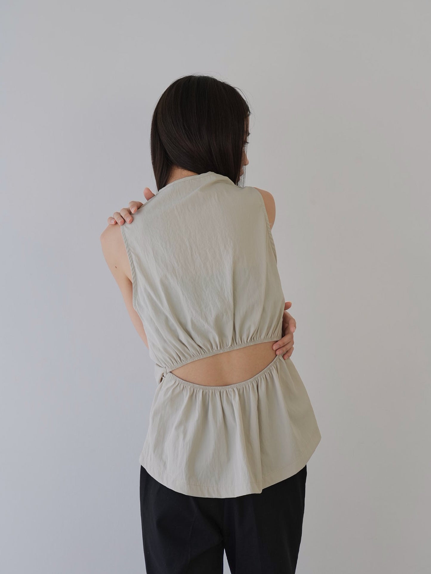 shirring sleeveless