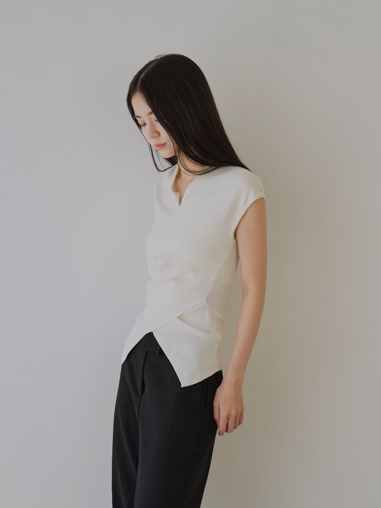 v warp knit top