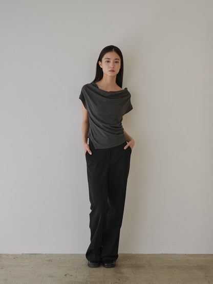 pleats line tee