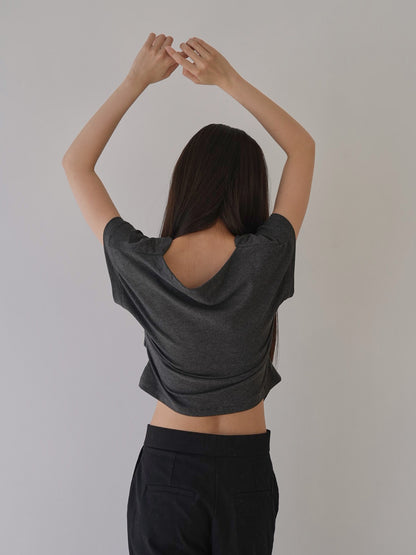 pleats line tee