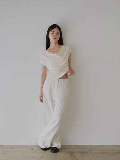 pleats line tee