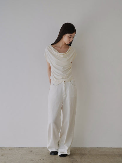 pleats line tee