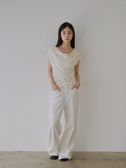 pleats line tee