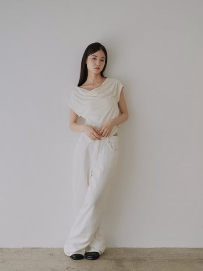 pleats line tee