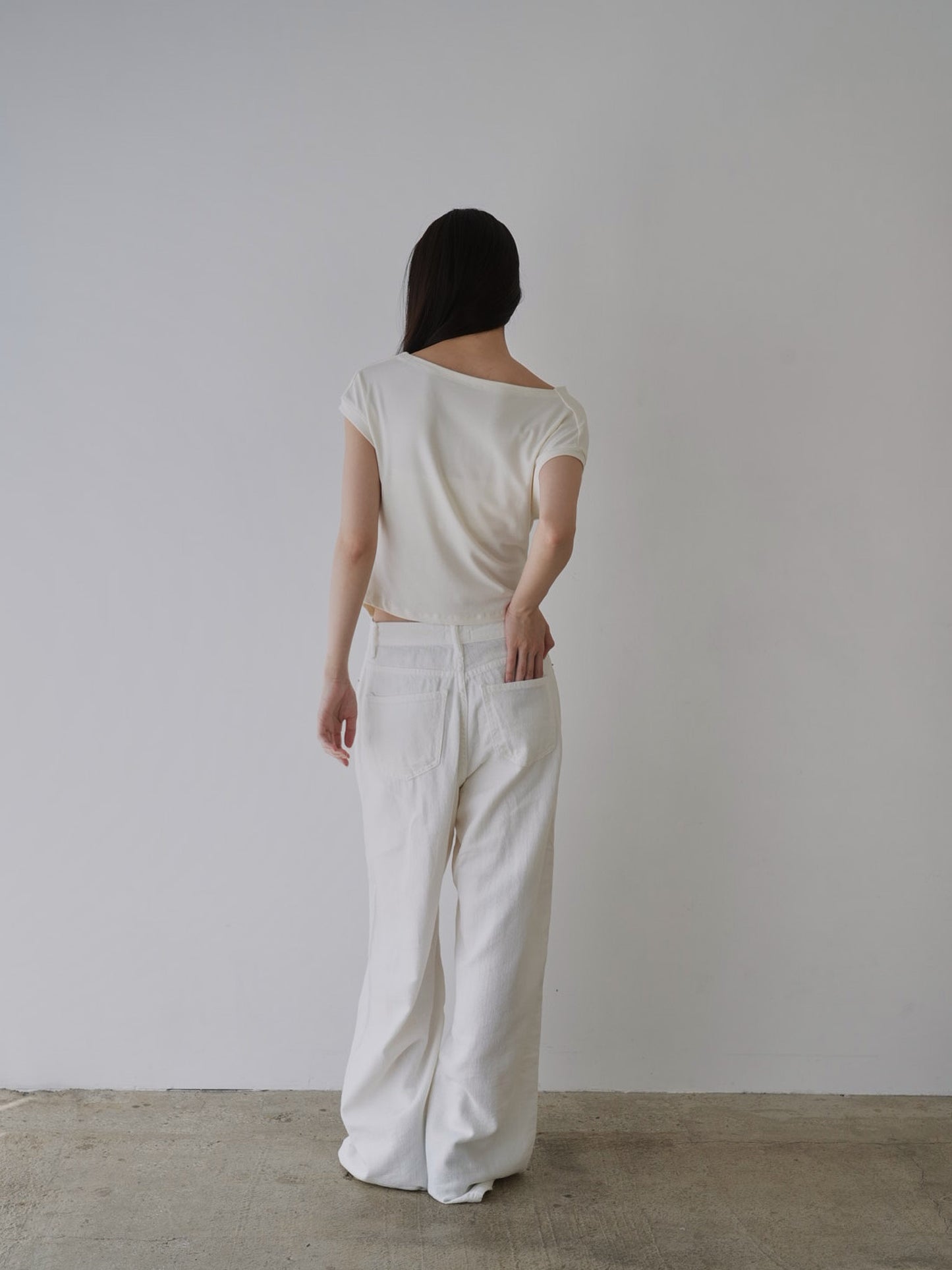 pleats line tee