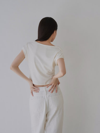 pleats line tee