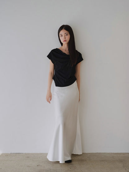 pleats line tee