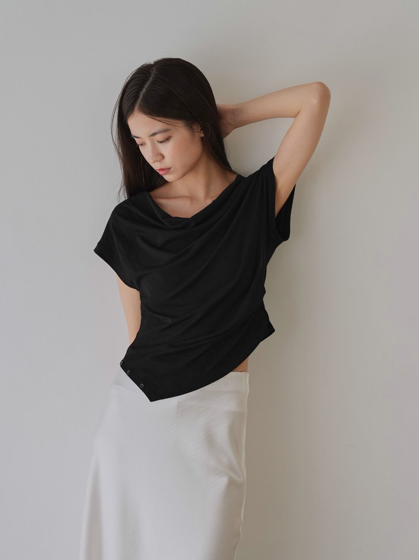 pleats line tee