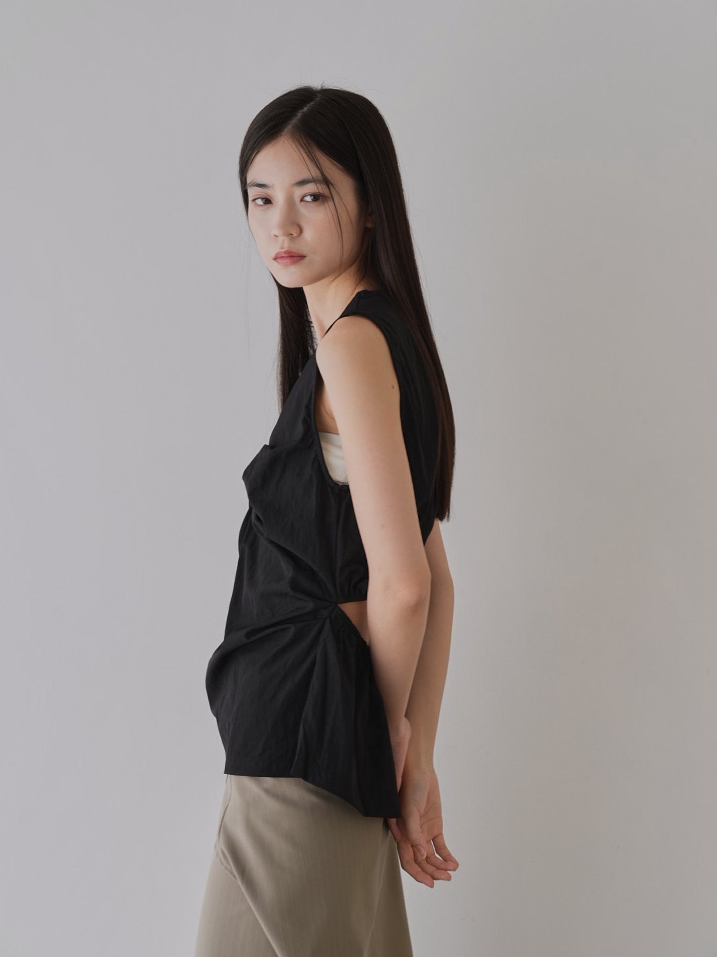 shirring sleeveless