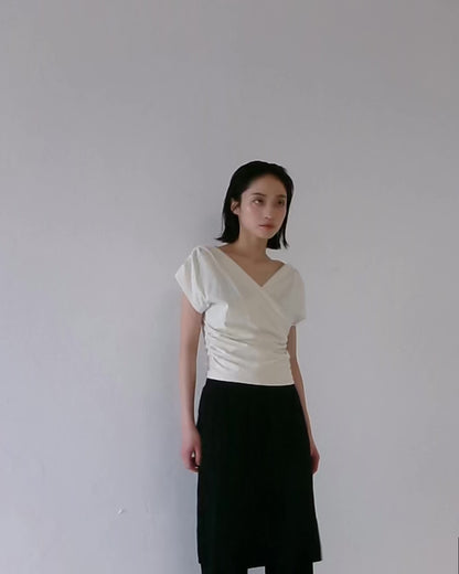 V shirring tee